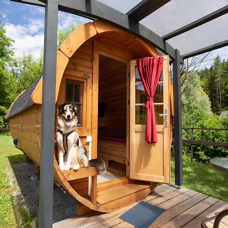 Lakeside In Chalet